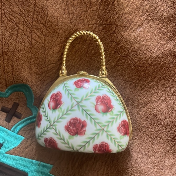 Ben Bridge 2006 Porcelain and Gold floral Purse. - Picture 2 of 10